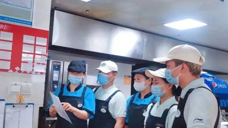 蜜饯果干定制礼盒：品味中的个性与心意